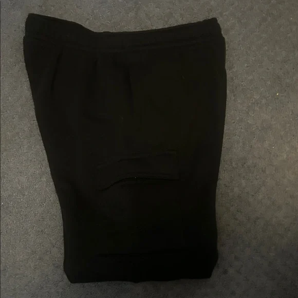 Nike Black Cargo Sweatpants. Like new. Never worn. - Picture 3 of 5